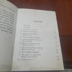 Illustrated Classics Series - THE THREE MUSKETEERS 733963