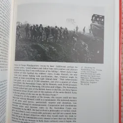 The Commanders: Australian Military Leadership in the Twentieth Century - Khổ lớn, bìa vải 788313