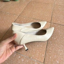 Giày nữ hàng VNXK size 39 màu be sữa Mới, giày cao 3cm chưa đi lần nào 135697