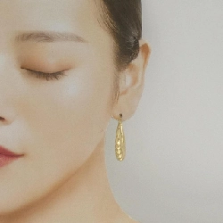 ウノアエレ 750YG Bông tai - Hàng hiệu Authentic 845128