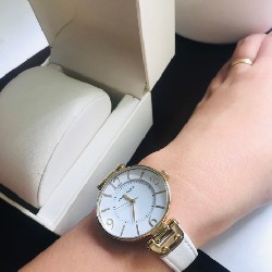 Đồng hồ Anne Klein  566