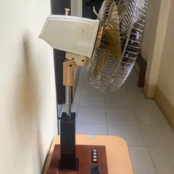 Quạt Lửng Nhật Mitsubishi vân gỗ cao 90cm cánh 30cm. 494008