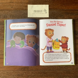 Sách ngoại văn Daniel Tiger’s 5-Minute Stories, Used, Bìa xốp 498050
