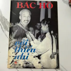 Bác Hồ với thiếu nhi - Nhiều tác giả 1023351