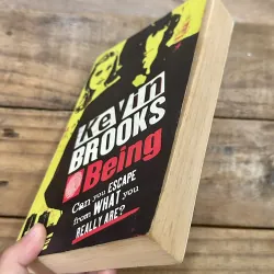 Being - Kevin Brooks 731966