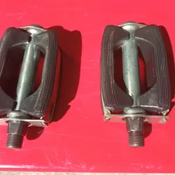 ĐÔI BÀN ĐẠP XE ĐẠP CỔ XƯA ĐẸP.-ZIN CHẤT - SIÊU BỀN... 714752