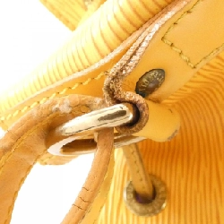 Túi đeo vai Louis Vuitton Epi Petit Noé M44109 611367