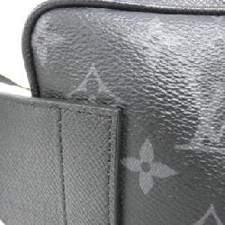 Túi đeo chéo Louis Vuitton Taiga Lama Bum Bag Outdoor M30245 613742