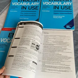 Bộ 4 quyển English Vocabulary in Use chuẩn đẹp 753974