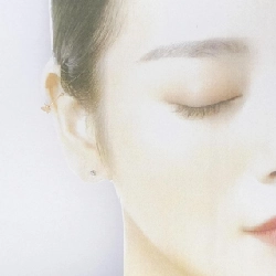 K18YG Bướm Khuyên Tai Một Bên - Hàng hiệu Chính hãng 877606