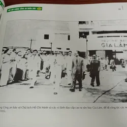 SÁCH CHỦ TỊCH HỒ CHÍ MINH VỚI LỰC LƯỢNG CÔNG AN NHÂN DÂN VIỆT NAM 1058804