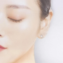 K18WG Bông tai kim cương 0.10CT một bên - Hàng hiệu Chính hãng 865571