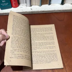 II Sách Xưa: Phấn Đấu Xây Dựng Nền Văn Hoá Mới Xã Hội Chủ Nghĩa - Trần Độ - 1982 750549