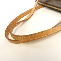 Túi xách vai Louis Vuitton Monogram Coussin GM M51141 610658