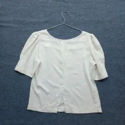 Áo kiểu cổ vuông màu trắng 932352