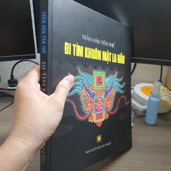 Đi tìm khuôn mặt la hầu 499395