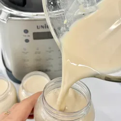 Máy làm sữa hạt UNIE V9S PRO dung tích 1,75L, xay nấu siêu êm, vệ sinh khử khuẩn tự động 799293