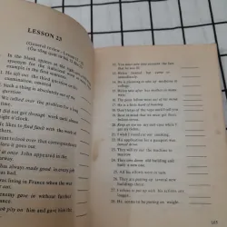 THÀNH NGỮ ANH VIỆT THÔNG DỤNG (Essential Idioms in Eng) Robert Dixson. Anh Thư dịch. 1993 732658