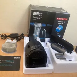 Máy cạo râu Braun Series 7 hàng like new nguyên hộp 3 lưỡi cạo 518125