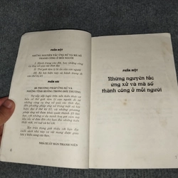 NGHỆ THUẬT ỨNG XỬ VÀ SỰ THÀNH CÔNG CỦA MỖI NGƯỜI 472281