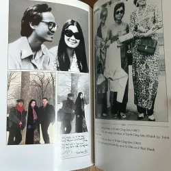 Đằng Sau Những Nụ Cười - Khánh Ly (Bìa Cứng) 733561