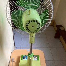 Quạt lửng Nhật hiệu Nec cánh 30cm cao 80cm điện 100v 443520