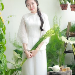 Bộ đồ lam đi chùa áo tơ thêu hoa màu kem, quần lụa size L