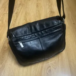 Túi nữ size 25*22*6 da thật 2hand 934438