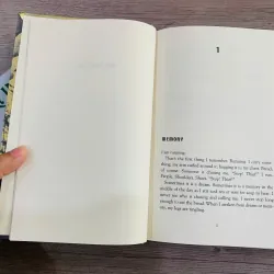 [Sách 2hand từ US] Like new 90% - Milkweed – Jerry Spinelli 999650