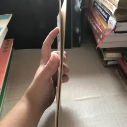 Cái sân chơi biết đi-Thơ Hoàng Tá 971360