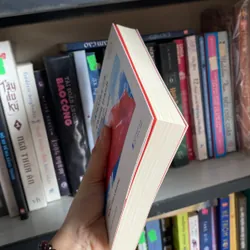 Chiến tranh không có khuôn mặt phụ nữ  734371