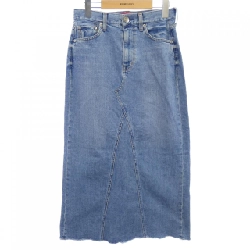 Thẻ đỏ RED CARD Váy