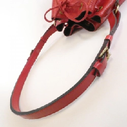 Túi đeo vai Louis Vuitton Epi Petit Noé M44107 609553