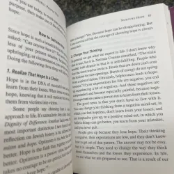 How successful people win John C. Maxwell hard cover 933575