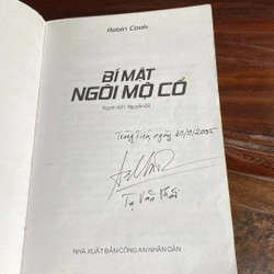 BÍ MẬT NGÔI MỘ CỔ, ROBIN COOK (XB 2004) 502292
