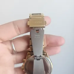 Cần bán đồng hồ fossil nữ còn mới 90% 1008157