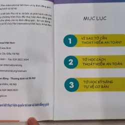 Sách Thoát Hiểm An Toàn Tờ Tư Tín - Alex Munive, Lucero Quiroga mới 90% 1001471