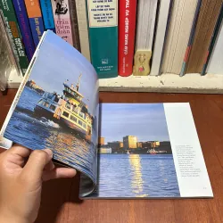 [Sách Tiếng Anh, In Màu] - II Tựa Sách: CANADA - 2010 798039