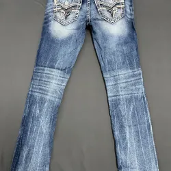 Bạn gởi về mặc không vừa nên pass lại  1026505