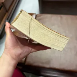 Chốn Mật – Robert Ruark | Tiểu thuyết tâm lý phương Tây 972420