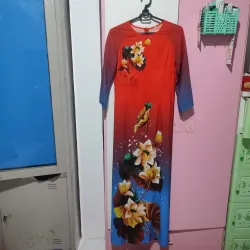 Áo dài hoa sen đỏ 972430