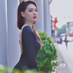 Váy cotton dài tay hở lưng 14586