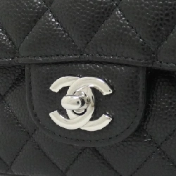 Túi xách chéo Chanel 1112 612138