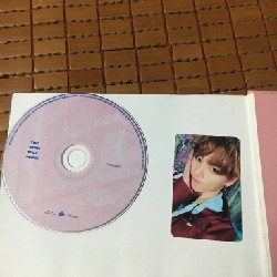 Bán album You never walk alone của BTS có card Jungkook 