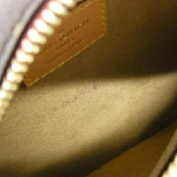 Túi xách vai Louis Vuitton Monogram Boîte Chapeau Souple M45578 613285