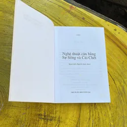 NGHỆ THUẬT CÂN BẰNG SỰ SỐNG VÀ CÁI CHẾT-THỰC TẠI KẺ TỘI ĐỒ VĨ ĐẠI NHẤT -COMBO OSHO 673757