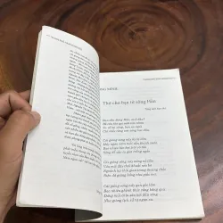 II Thơ: Thành Phố Năm Ngọn Núi - Nhiều Tác Giả - 2003 999182