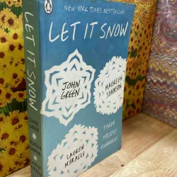 Let It Snow - John Green, Maureen Johnson, Lauren Myracle
