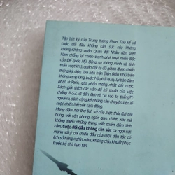 Cuộc đối đầu không cân sức | Phan Thu 506522