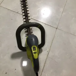 Máy cắt tỉa hàng rào Nhật 800409